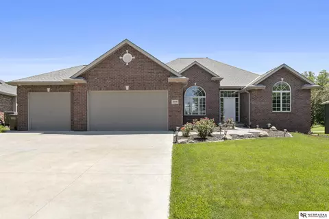 2549 Wilderness Ridge Cir, Lincoln, NE 68512