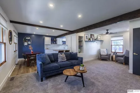 2535 S 123rd St, Omaha, NE 68144