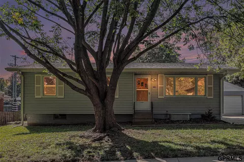 1415 Lancaster Ln, Lincoln, NE 68505