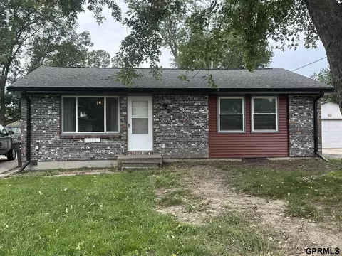 13851 Lancashire St, Waverly, NE 68462