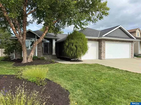 7700 S 26th St, Lincoln, NE 68512