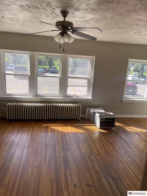 1630 H St #A5, Lincoln, NE 68508