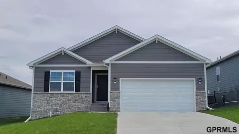 12929 S 66th Ave, Papillion, NE 68133