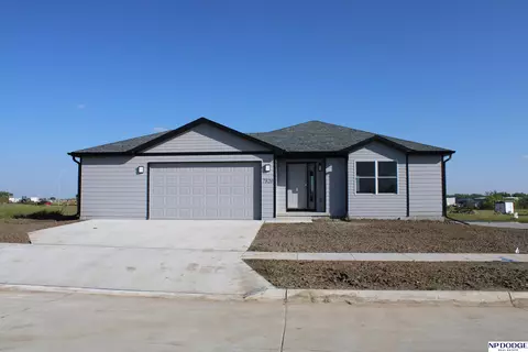 7820 N 51st St, Lincoln, NE 68514