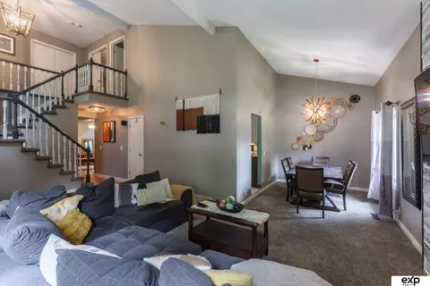 16024 Martha Cir, Omaha, NE 68130