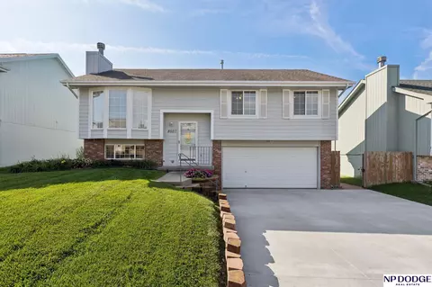8507 Potter St, Omaha, NE 68122