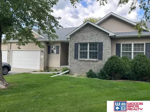 2250 Trevor Ct, Lincoln, NE 68512