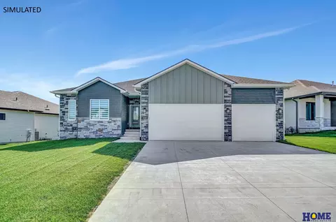 820 Regiment Rd, Lincoln, NE 68527