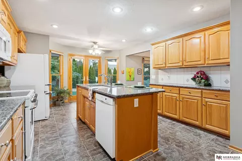 Kitchen - 509 S 8th Ave, Springfield, NE 68059 photo 2 of 4