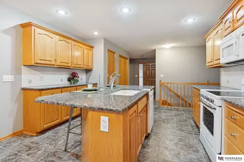 Kitchen - 509 S 8th Ave, Springfield, NE 68059 photo 4 of 4