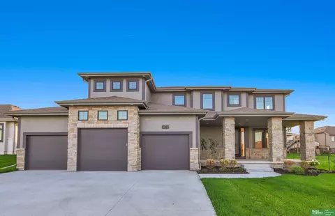 10110 S 191 St, Omaha, NE 68136