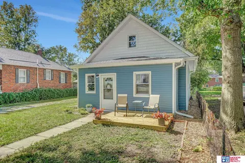 1021 S 31st St, Lincoln, NE 68510