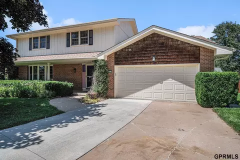 14710 Frances Cir, Omaha, NE 68144