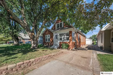4228 F St, Omaha, NE 68117