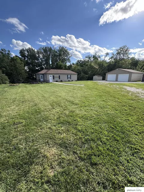 1103 S Jefferson St, Fort Calhoun, NE 68023