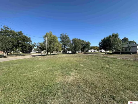 1007 E 3rd, Superior, NE 68978