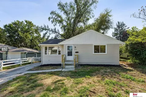 3427 Nebraska Ave, Omaha, NE 68111
