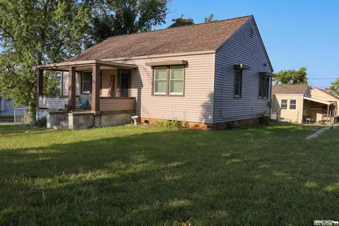 1201 D St, Fairbury, NE 68352
