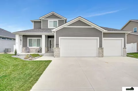3328 N 92nd St, Lincoln, NE 68507