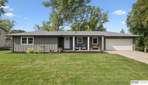 2724 S 105th Ave, Omaha, NE 68124