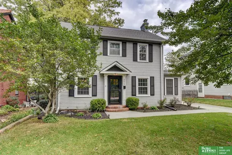 5616 Leavenworth St, Omaha, NE 68106