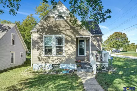 747 C St, Palmyra, NE 68418