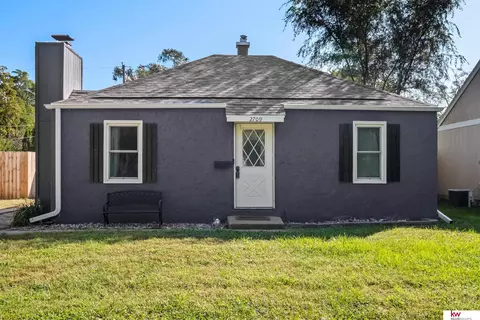 2709 Franklin St, Bellevue, NE 68005