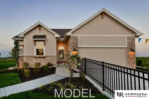 4115 S 213th St, Elkhorn, NE 68022