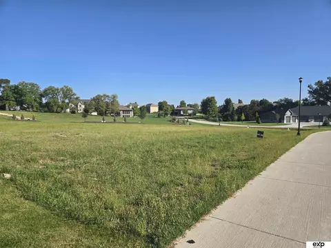 lot51 Cheyenne Rdg, Omaha, NE 68136
