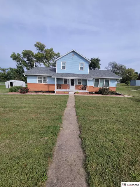 530 E School St, Weston, NE 68070
