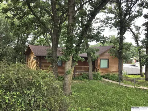 8800 River Dale Rd, Plattsmouth, NE 68048