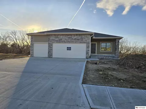 10910 N 172 St, Bennington, NE 68007