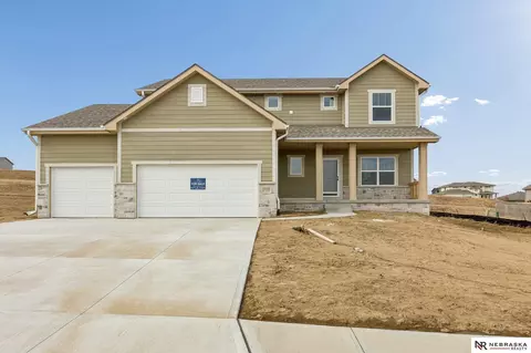 11006 N 160 St, Bennington, NE 68007