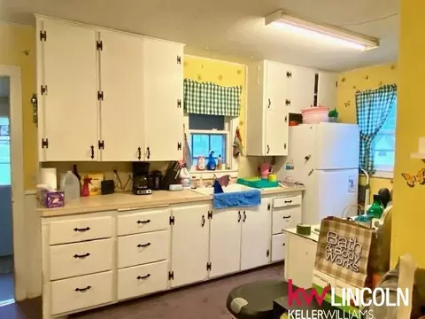 Kitchen - 214 E Seward St, Seward, NE 68434 photo 1 of 2