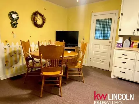 Dining - 214 E Seward St, Seward, NE 68434 photo 2 of 2