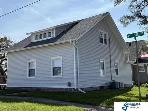 111 4th St, Syracuse, NE 68446