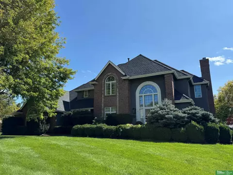 15827 Webster St, Omaha, NE 68118