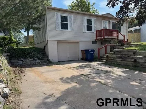 7205 S 22nd St, Bellevue, NE 68147