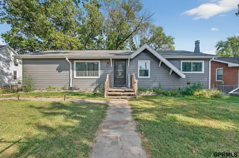 7207 S 21 St, Bellevue, NE 68147