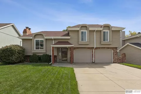 3117 S 145th St, Omaha, NE 68144