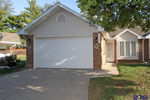 2538 Hollyhock Cir #7, Lincoln, NE 68521