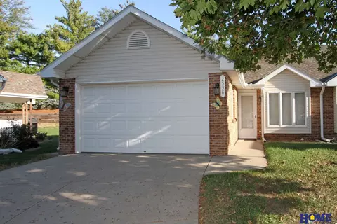 2538 Hollyhock Cir #7, Lincoln, NE 68521