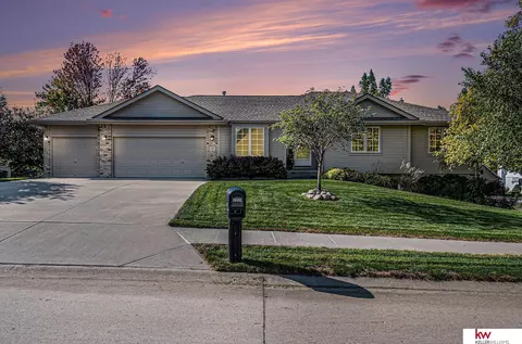 2134 N 152 Cir, Omaha, NE 68116