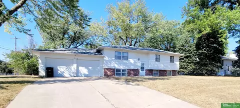 1205 Ohio Ave, York, NE 68467