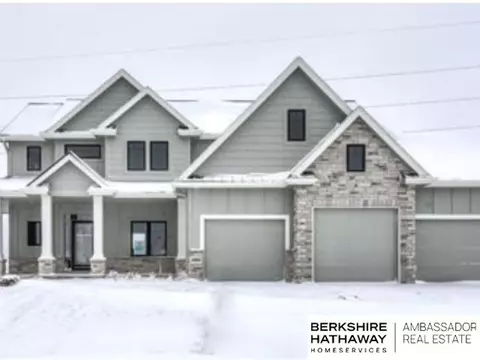 11001 S 101st St, Papillion, NE 68046