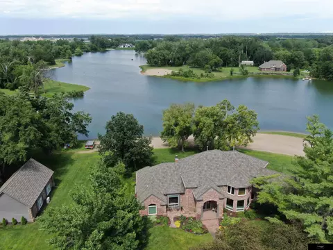 2505 Campanile Dr, Waterloo, NE 68069