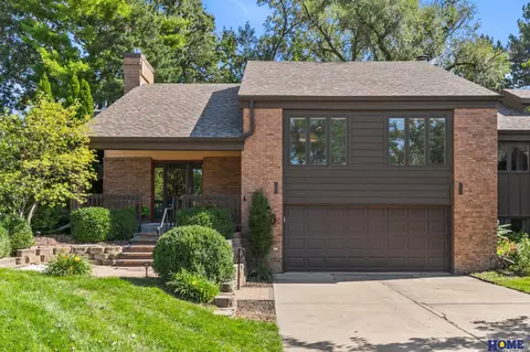 2624 Bishop Rd #6, Lincoln, NE 68502