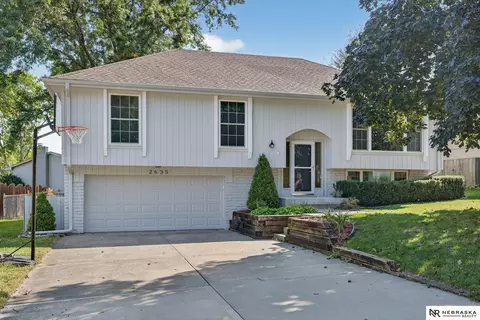 2635 N 122nd Cir, Omaha, NE 68164