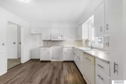 Kitchen - 2425 S 113th St, Omaha, NE 68144 photo 1 of 3