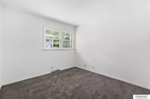 Bedroom - 2425 S 113th St, Omaha, NE 68144 photo 5 of 6